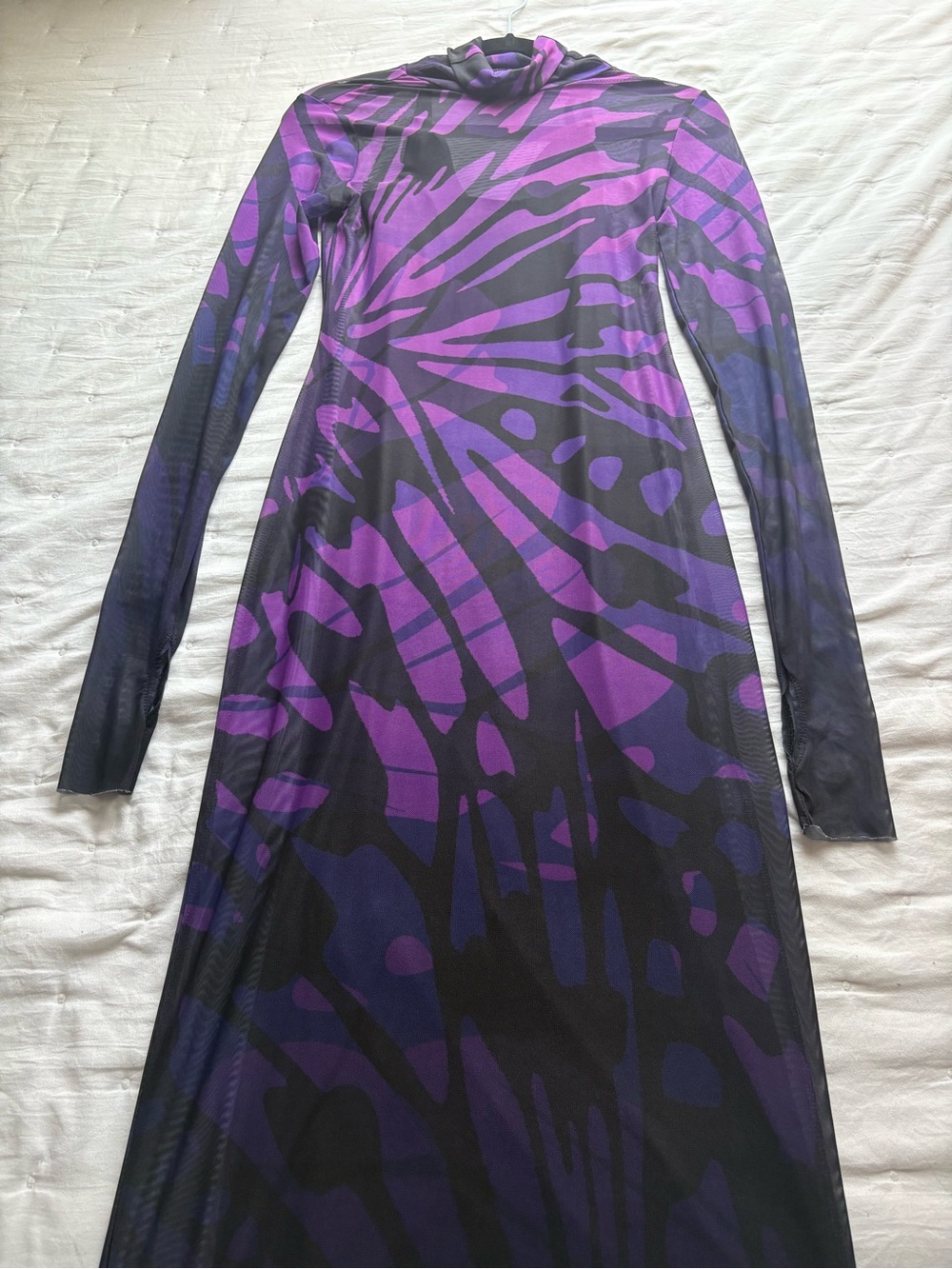 *SEE THROUGH &FABRIC UNDER* AFRM Purple and Black Long Sleeve Printed Maxi Dress